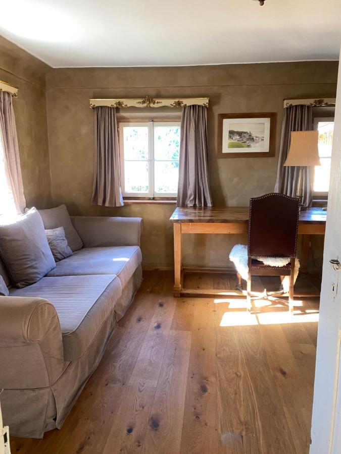 Privatzimmer In 400 Jahre Alten Bauernhaus Niederalm Εξωτερικό φωτογραφία